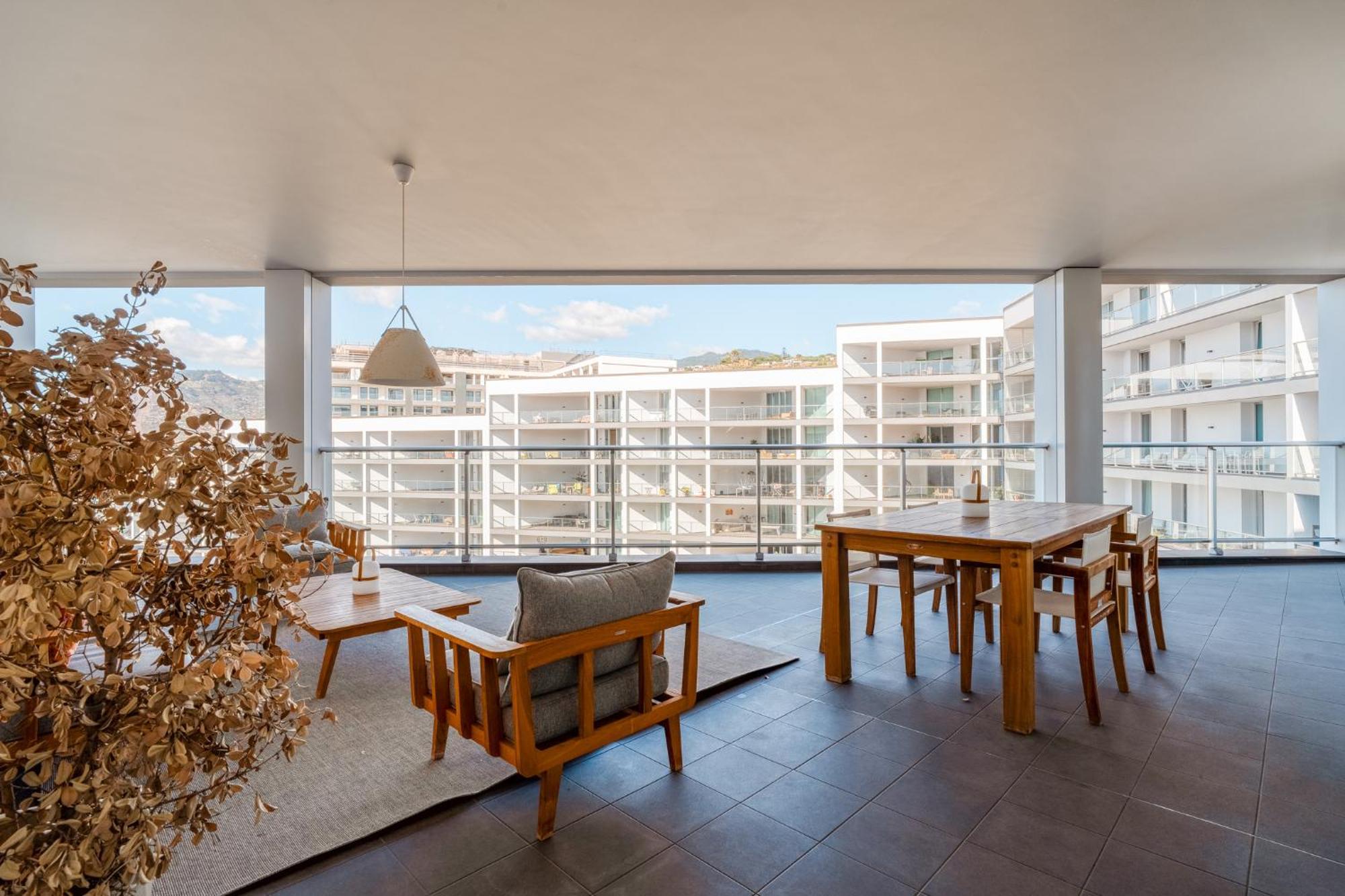 Suite 107 - Two Bedroom Apartment Funchal  Exterior photo